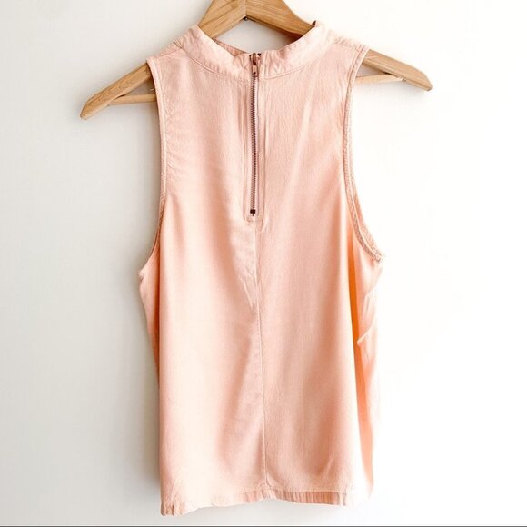 Revolve MINK PINK Women’s Mock Neck Tank Top Blouse Crepe Half Zip Pink Size M - Picture 15 of 15